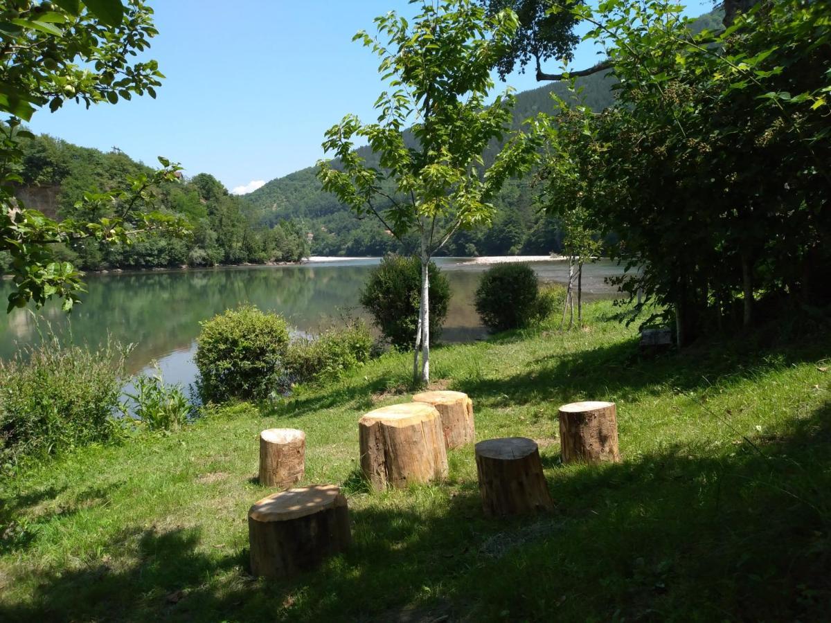 Prenociste Na Drini Foca Bed & Breakfast ภายนอก รูปภาพ